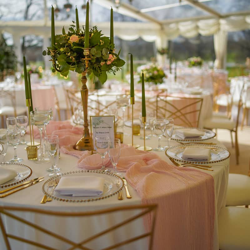 Tables 800